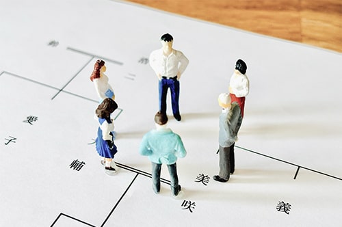 兄弟まとめて相続放棄をすることはできる？ メリットや注意点を...